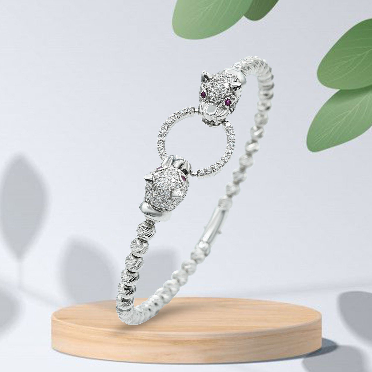 139 Regal Panther Diamond Bracelet - Image 1